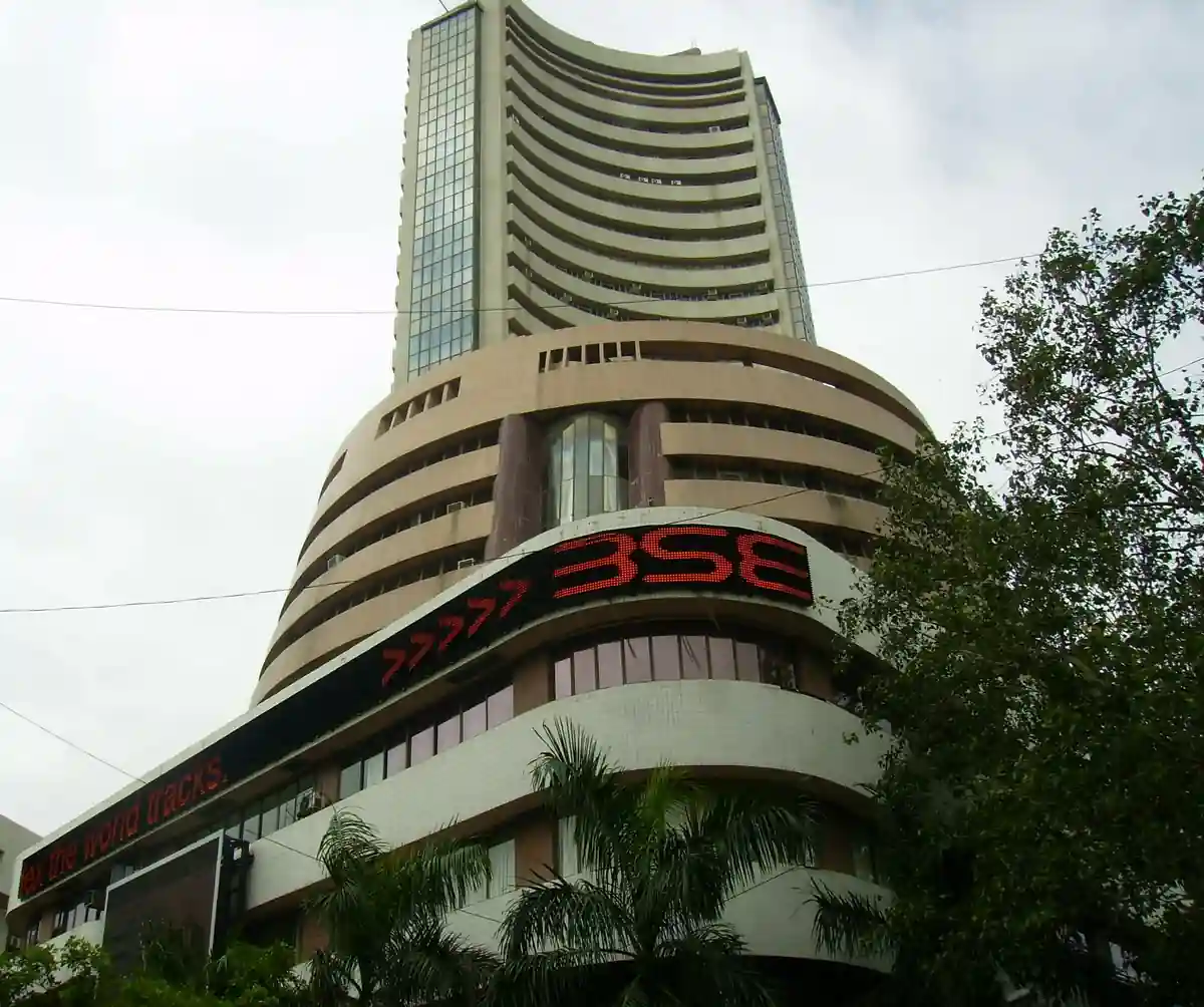 Upward angle of the iconic Phiroze Jeejeebhoy Towers housing the Bombay Stock Exchange in downtown Mumbai.