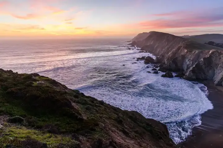 California coastline used as an illustrative image for Long Beach high-surf coverage