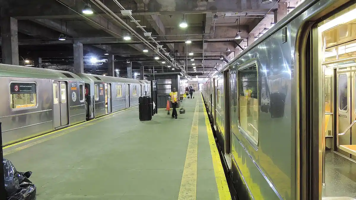 Harlem subway station and 125 Street tunnel environmental review