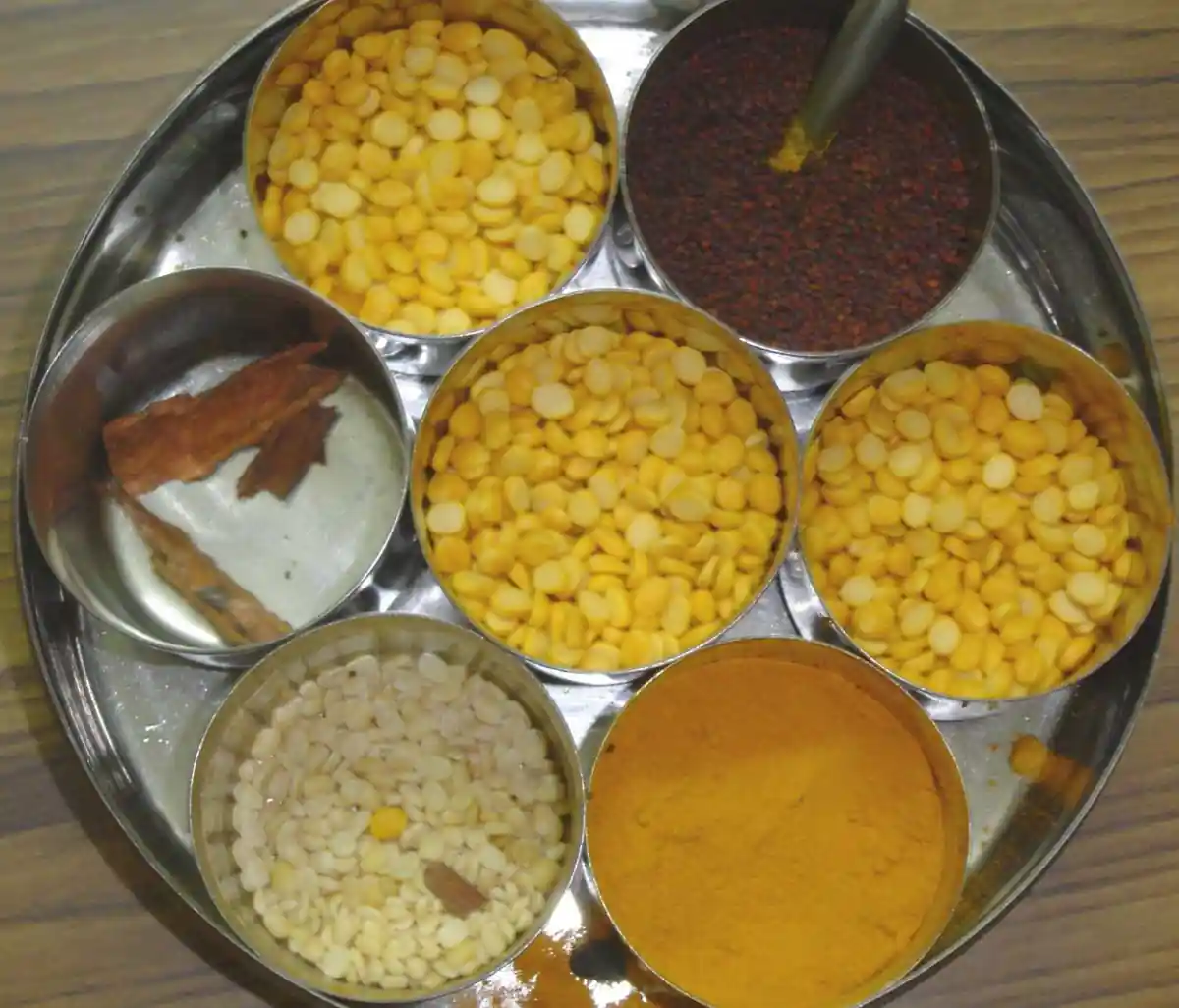 Common Indian household spices in bowls