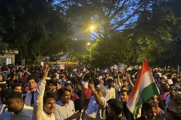 Designated demonstration pavement and security barricade zone near Jantar Mantar.