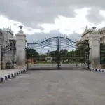 Gate 3 (East), Vidhana Soudha (01).jpg