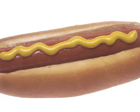 Hot dog image illustrating the Kayem Foods ready-to-eat meat recall