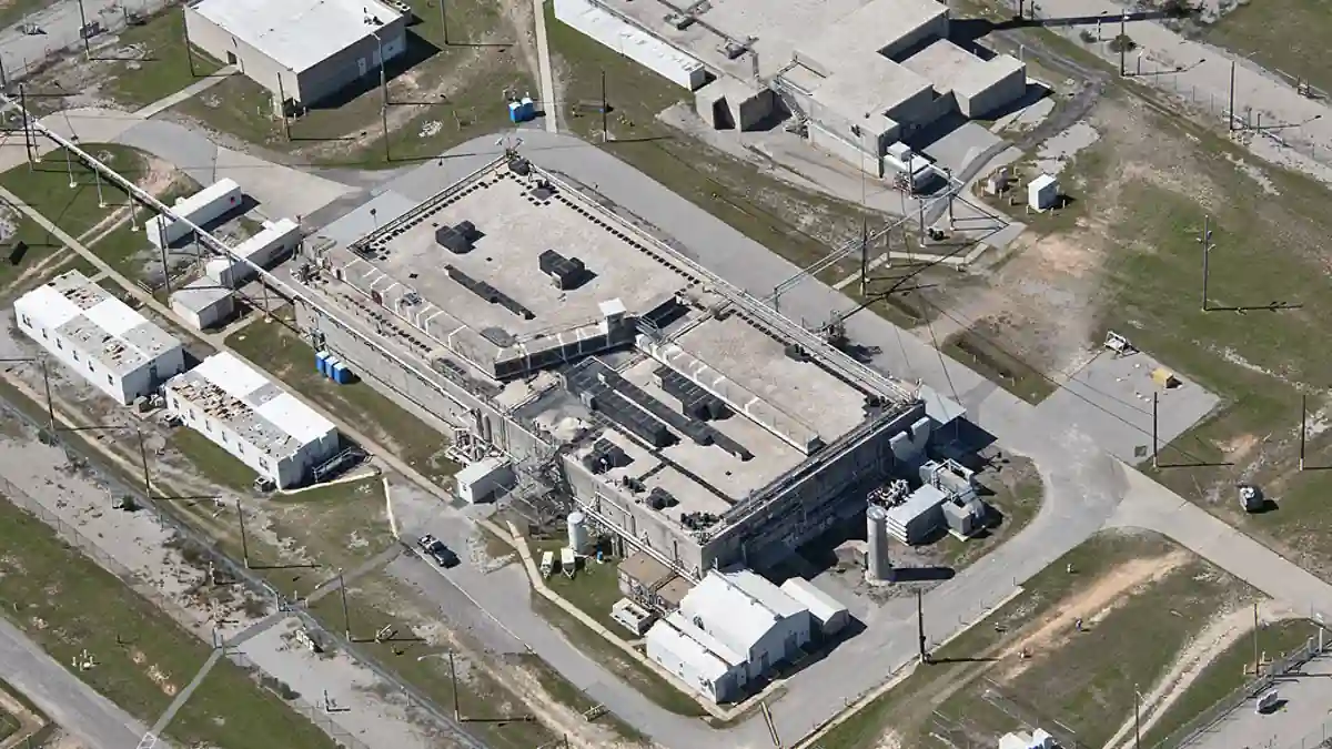 Aerial photograph of industrial buildings and wooded grounds at the Savannah River Site nuclear complex in South Carolina.