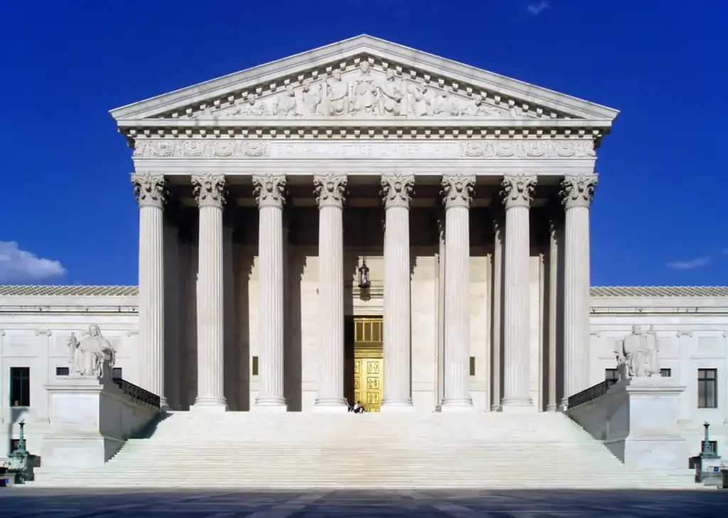 United States Supreme Court building in Washington, representing Missouri redistricting litigation before the court.